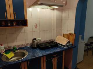 Гостиница Волна Утес Трехместный номер с душем-9