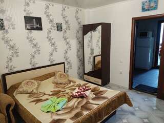 Гостиница Волна Утес Бюджетный трехместный номер-3