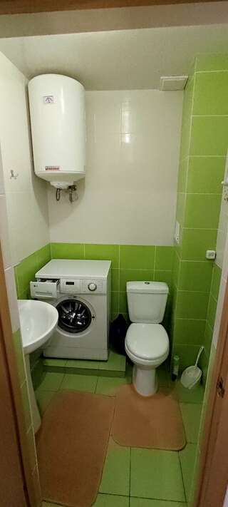 Гостиница Волна Утес Улучшенный трехместный номер-5